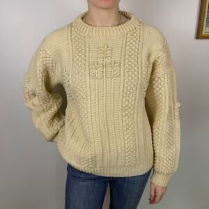 Vintage cream colored Irish wool sweater Medium